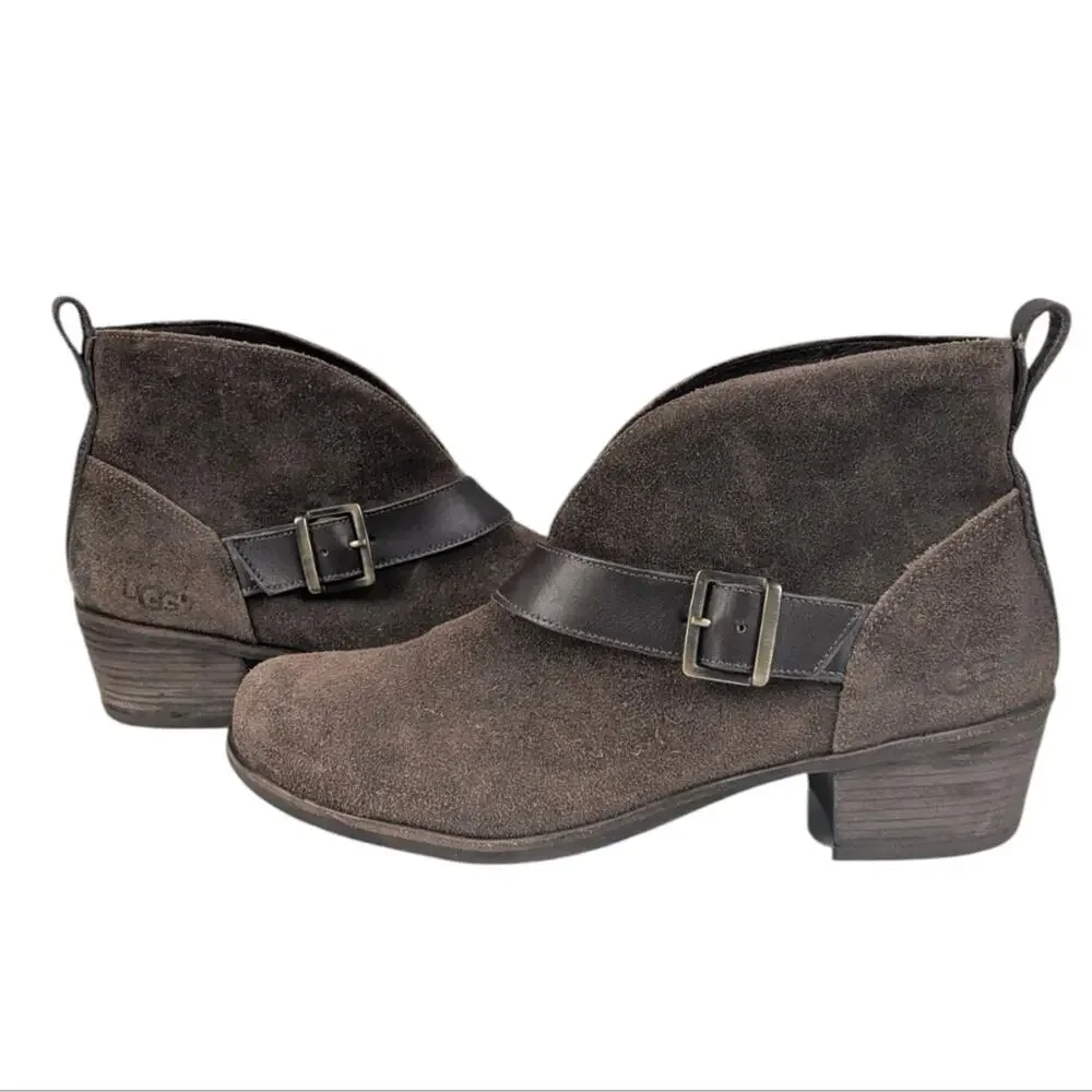 UGG Wright Belted Ankle Boots  Size 10 EUC $165   S3267